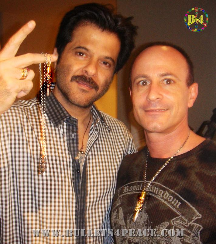 Anil Kapoor with Rafi.jpg